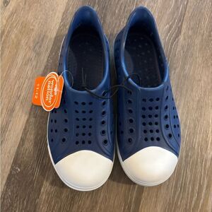 Boys Navy Blue and White Rubber Water Friendly Shoes Sz 11/12